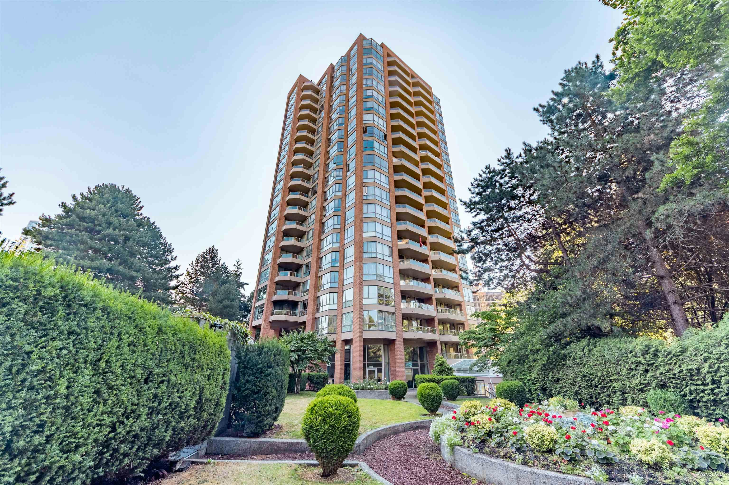 201-4350 Beresford Street, Burnaby, BC, V5H 4K9