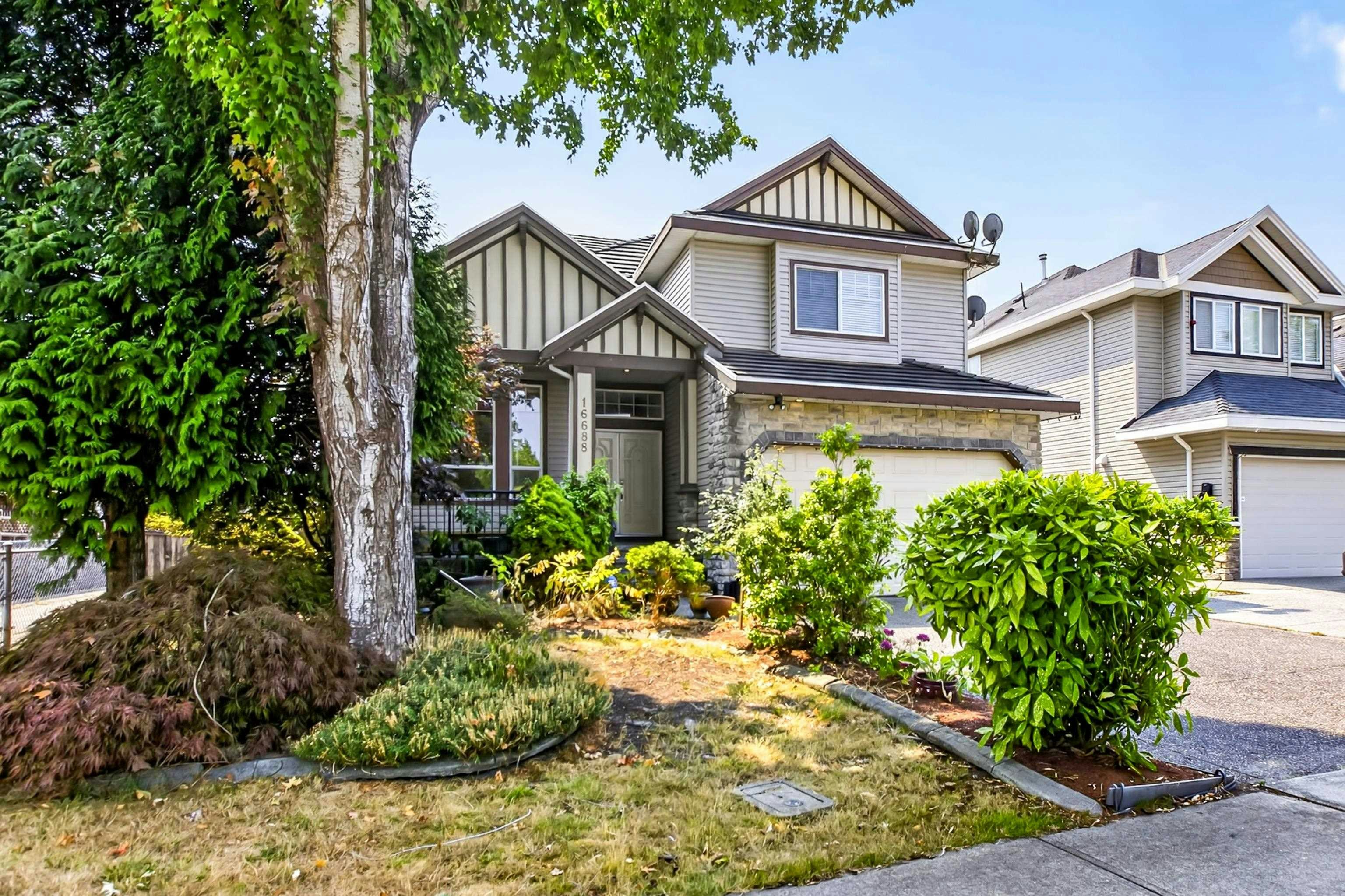 16688 63b Avenue, Surrey, BC, V3S 0W4