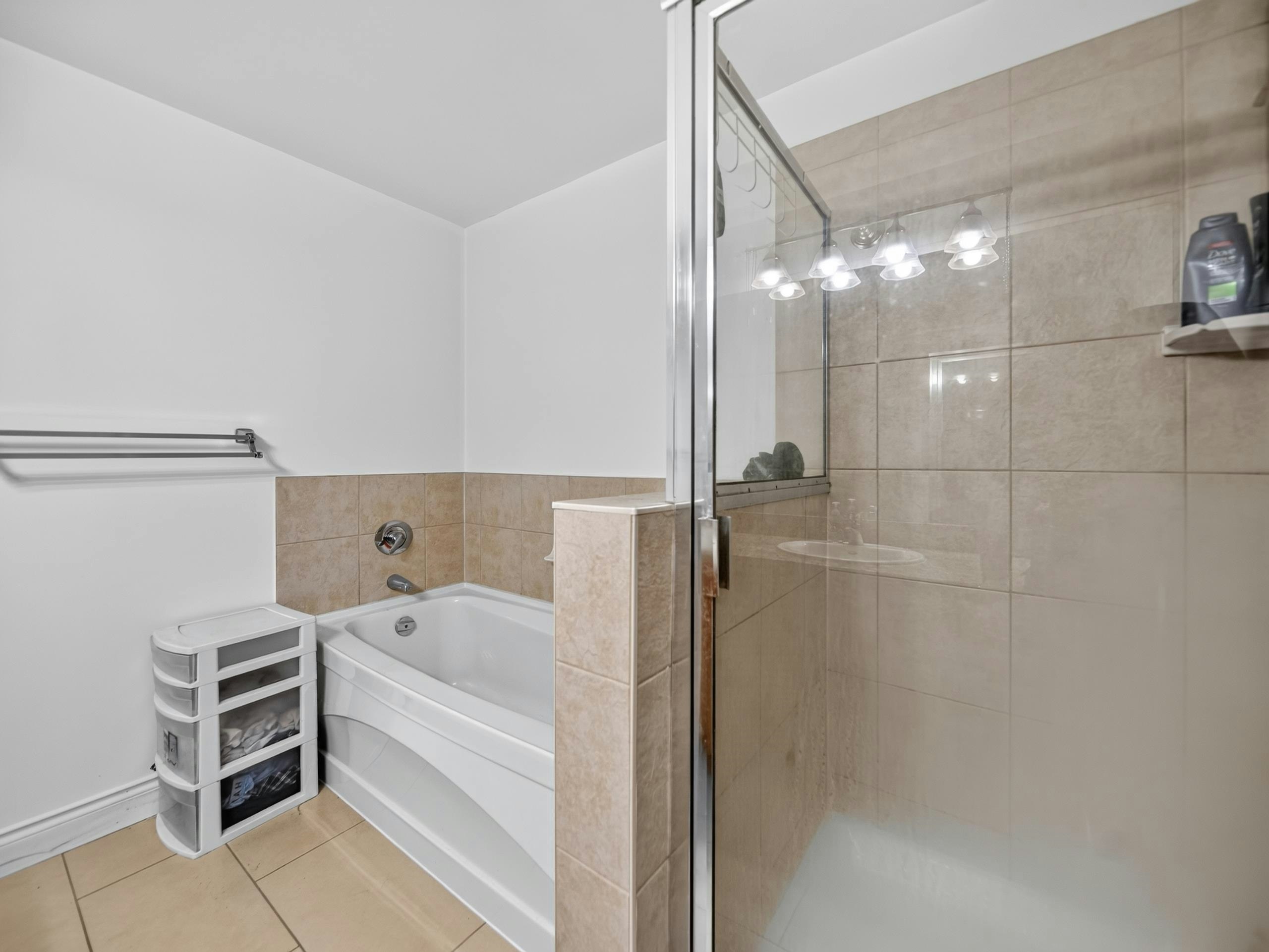 1101-11 E Royal Avenue, New Westminster, BC, V3L 0A8 - 21