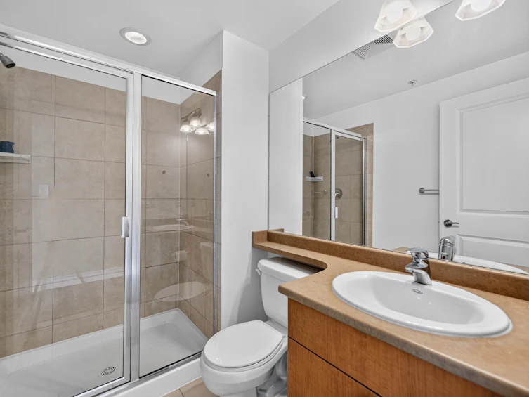 1101-11 E Royal Avenue, New Westminster, BC, V3L 0A8 - 23