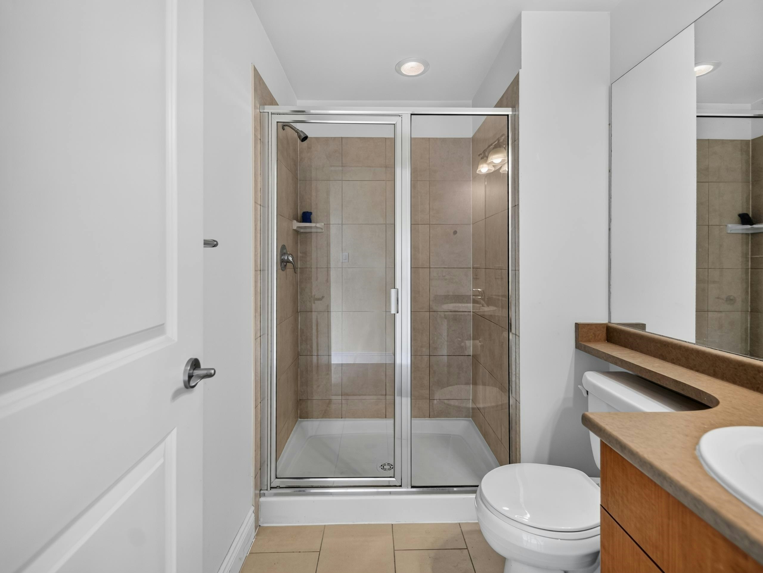 1101-11 E Royal Avenue, New Westminster, BC, V3L 0A8 - 24