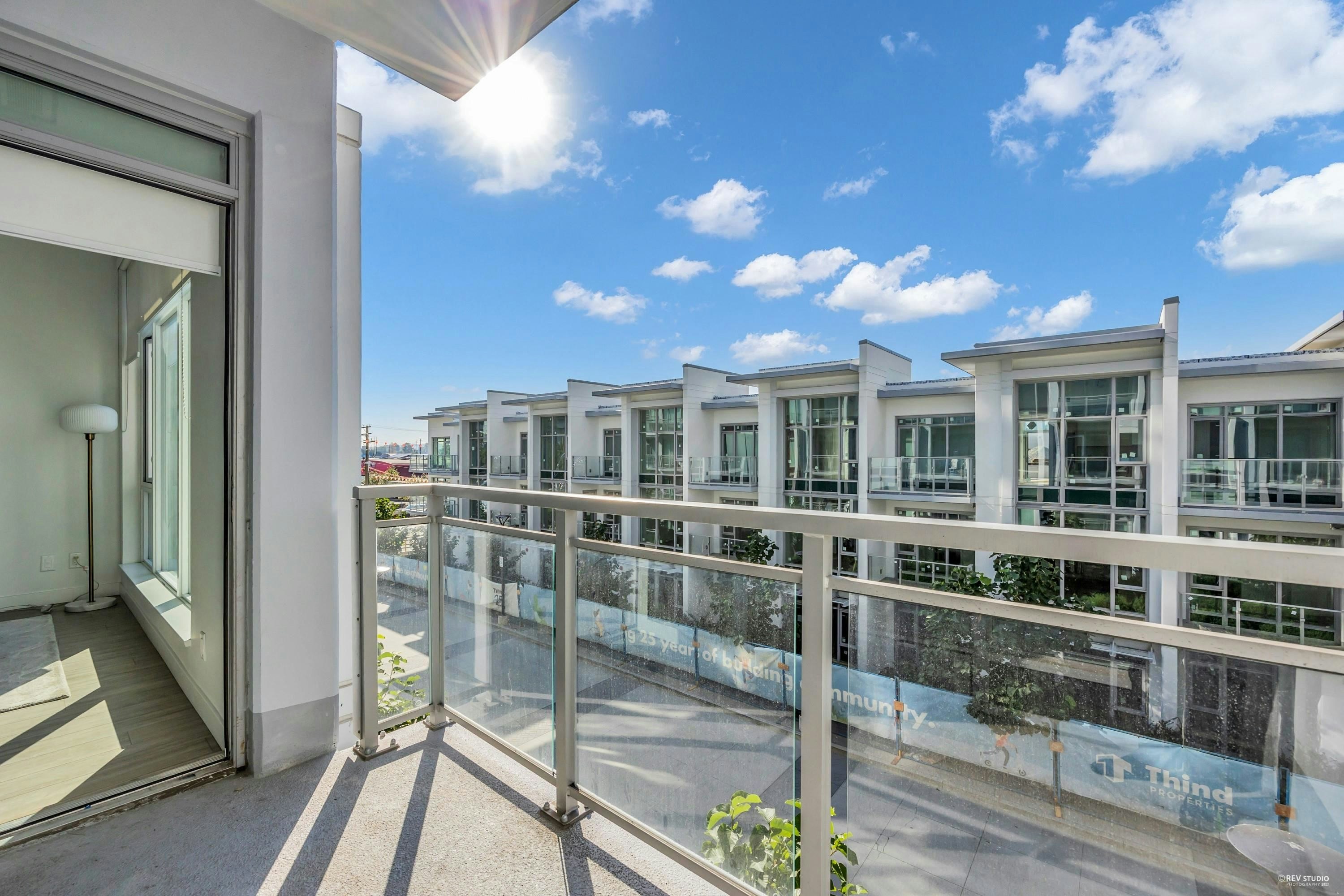 TH302-2351 Beta Avenue, Burnaby, BC, V5C 0M2 - 21