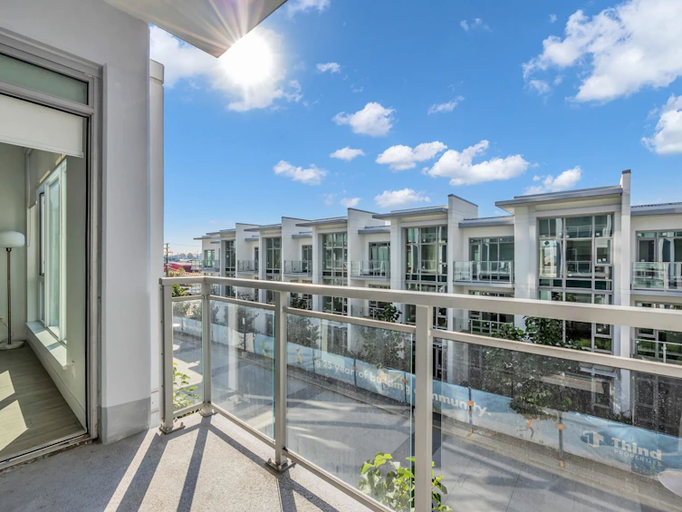TH302-2351 Beta Avenue, Burnaby, BC, V5C 0M2 - 21