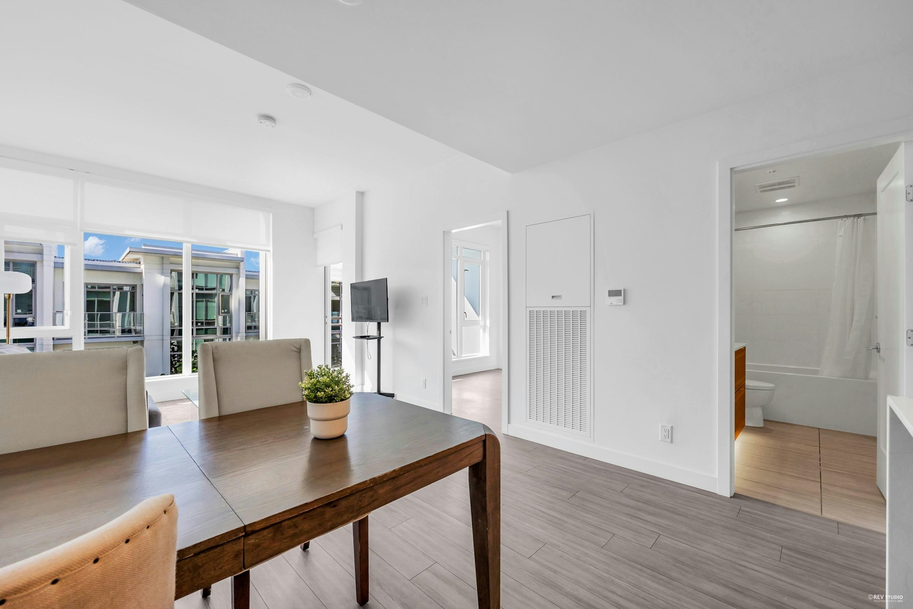 TH302-2351 Beta Avenue, Burnaby, BC, V5C 0M2 - 8