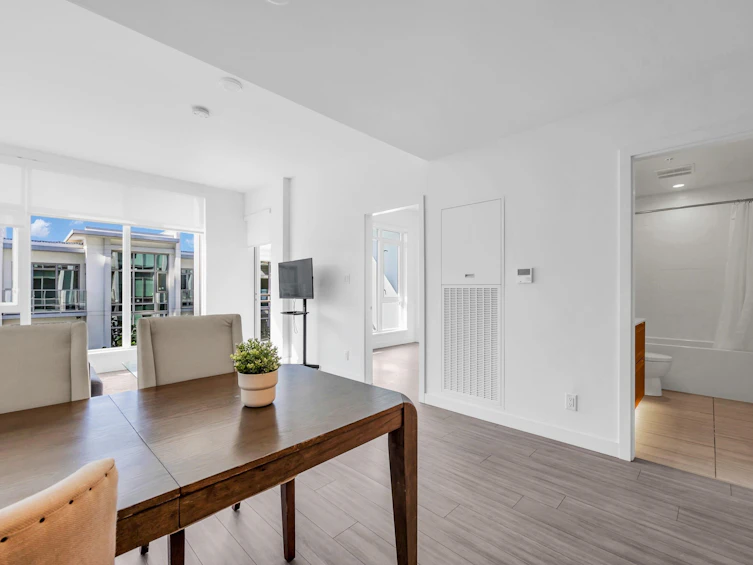 TH302-2351 Beta Avenue, Burnaby, BC, V5C 0M2 - 8