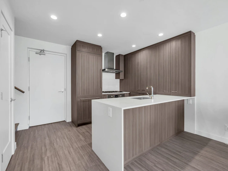 TH302-2351 Beta Avenue, Burnaby, BC, V5C 0M2 - 10