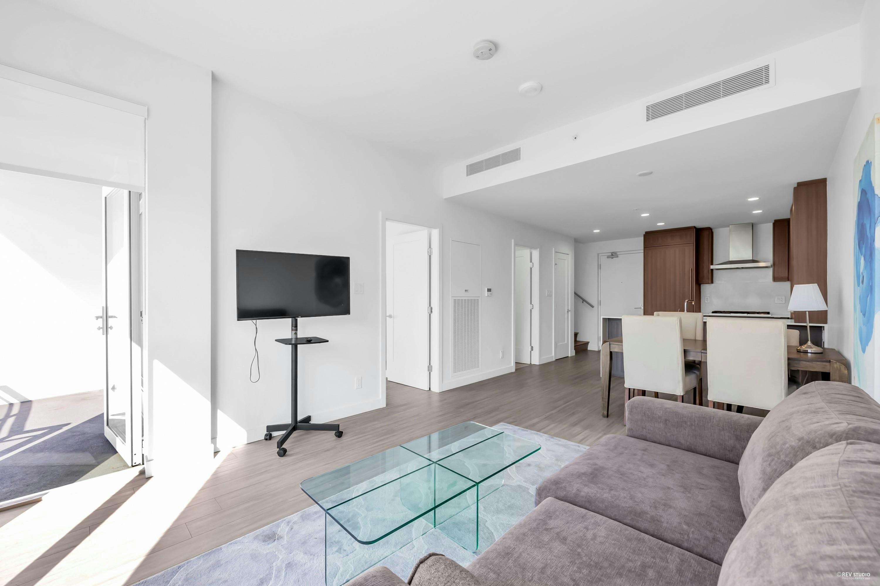 TH302-2351 Beta Avenue, Burnaby, BC, V5C 0M2 - 3