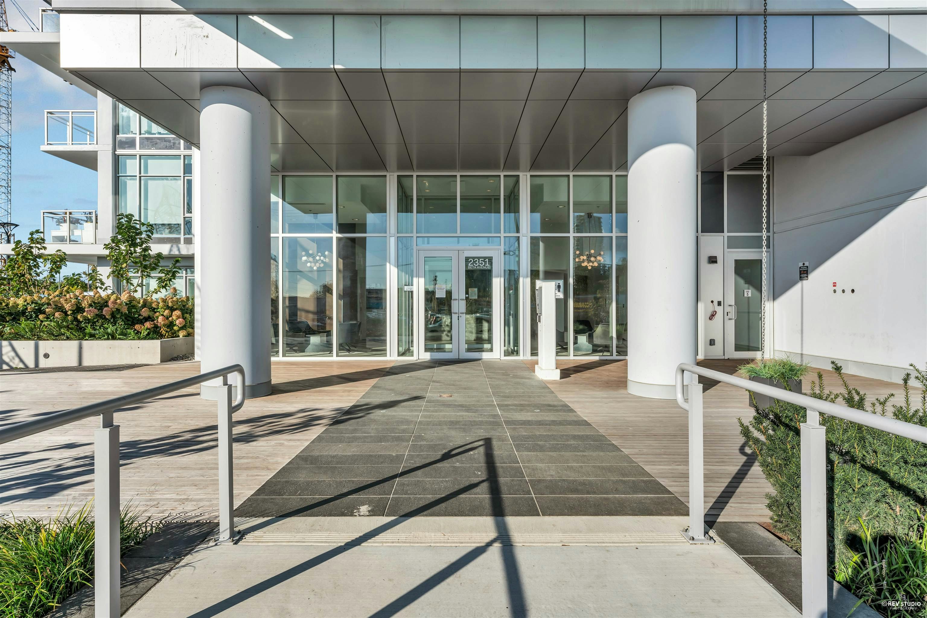 TH302-2351 Beta Avenue, Burnaby, BC, V5C 0M2 - 34