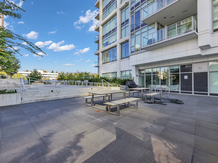 TH302-2351 Beta Avenue, Burnaby, BC, V5C 0M2 - 32