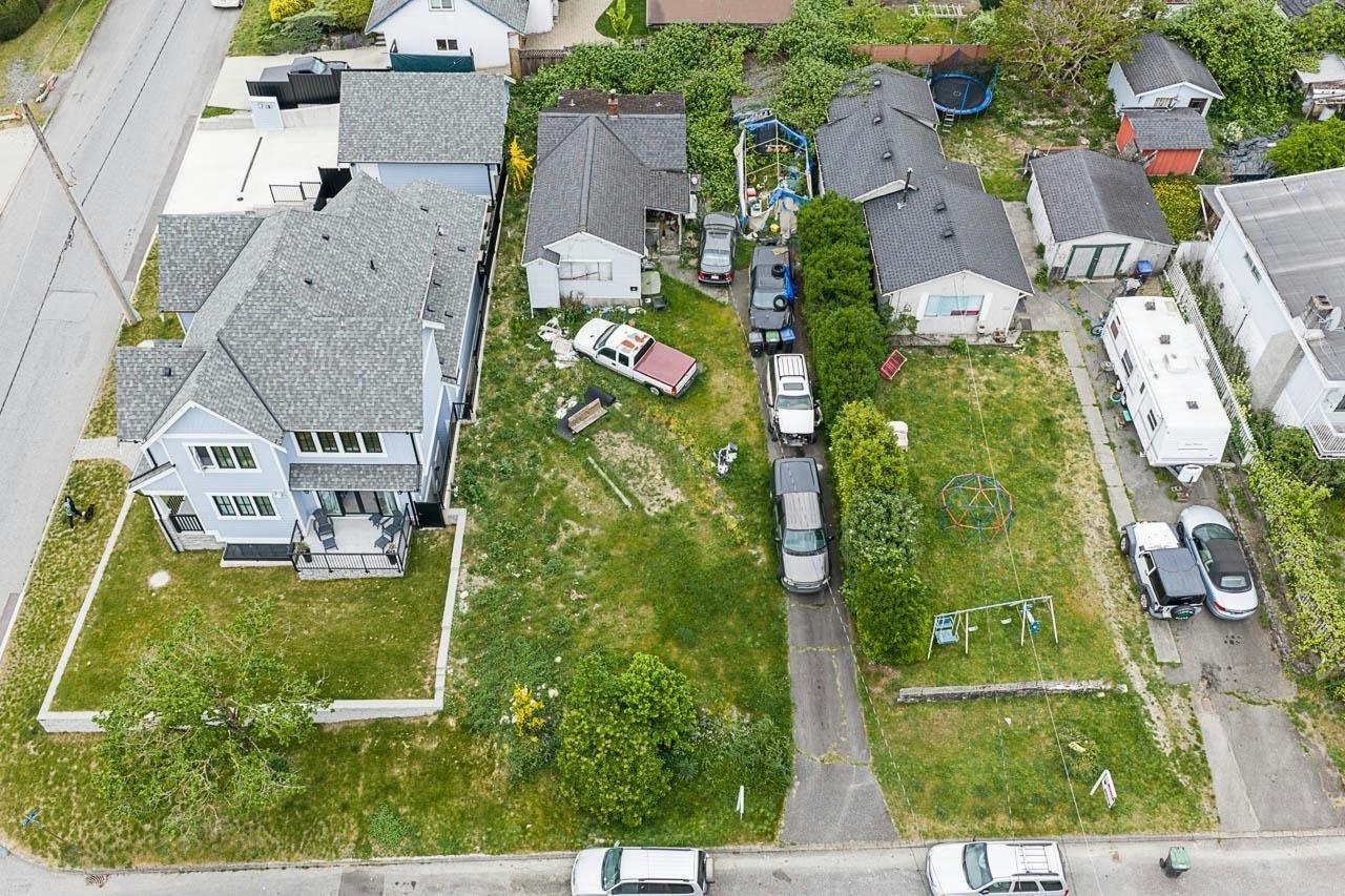 2235 Edinburgh Street, New Westminster, BC, V3M 2Y2 - 32