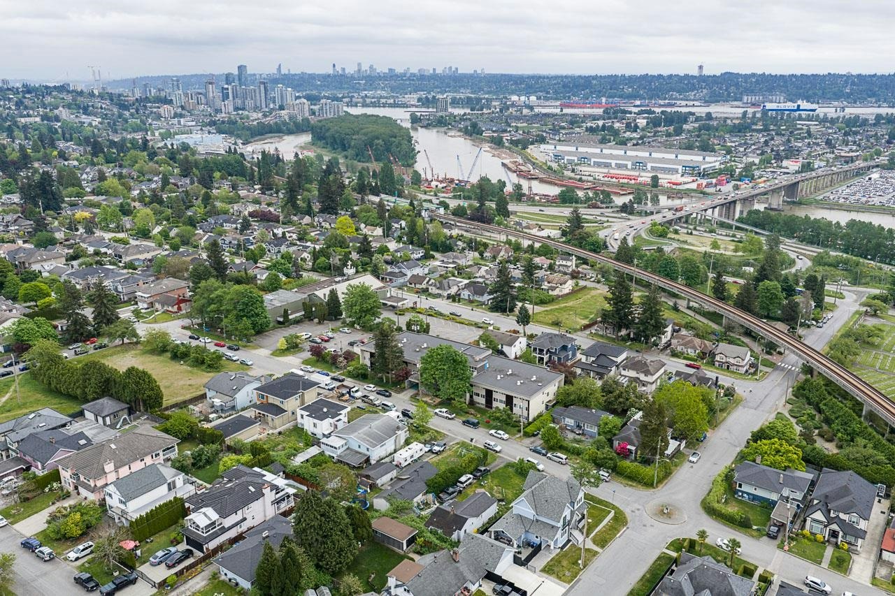 2235 Edinburgh Street, New Westminster, BC, V3M 2Y2 - 18