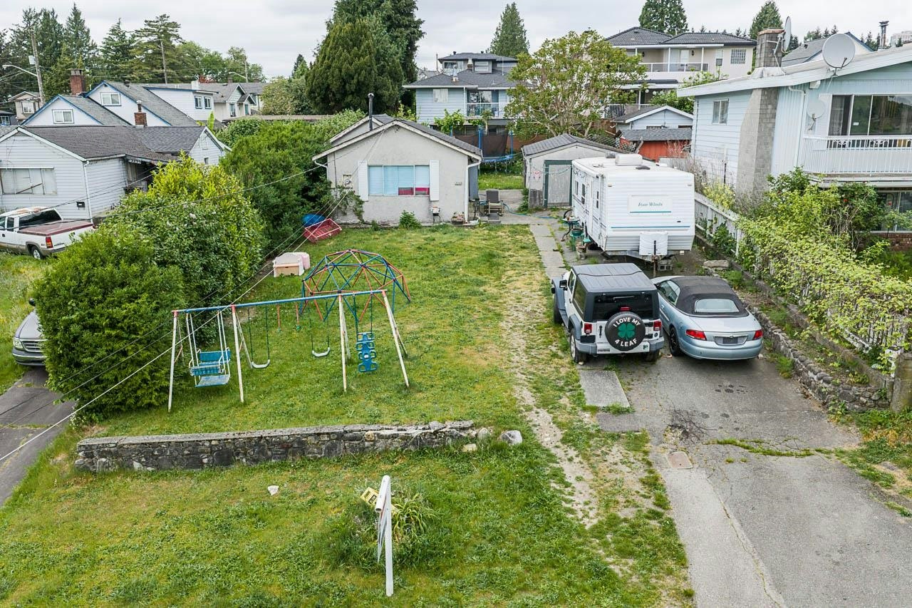 2235 Edinburgh Street, New Westminster, BC, V3M 2Y2 - 37