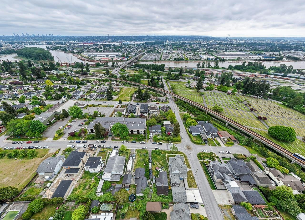 2235 Edinburgh Street, New Westminster, BC, V3M 2Y2 - 21