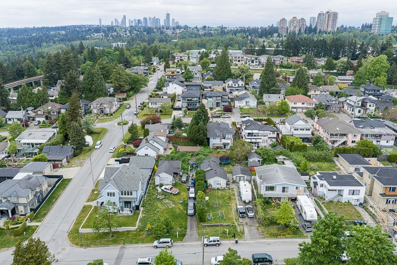 2235 Edinburgh Street, New Westminster, BC, V3M 2Y2 - 29