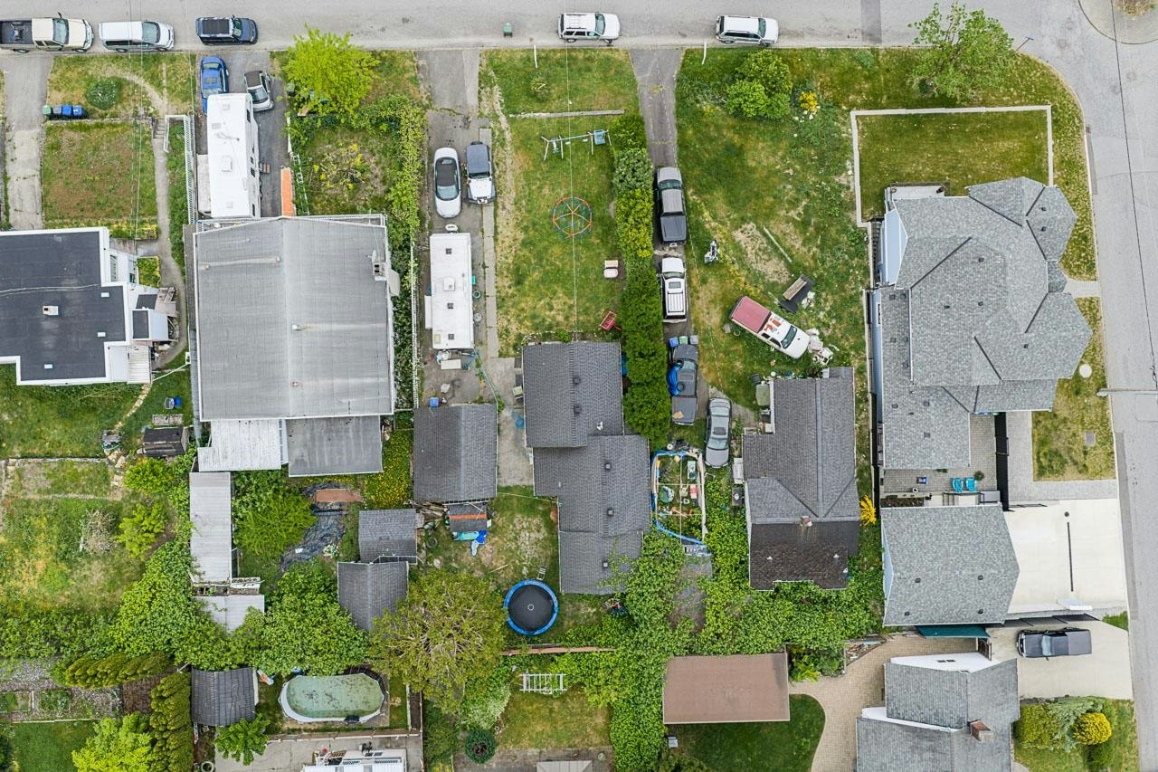 2235 Edinburgh Street, New Westminster, BC, V3M 2Y2 - 15