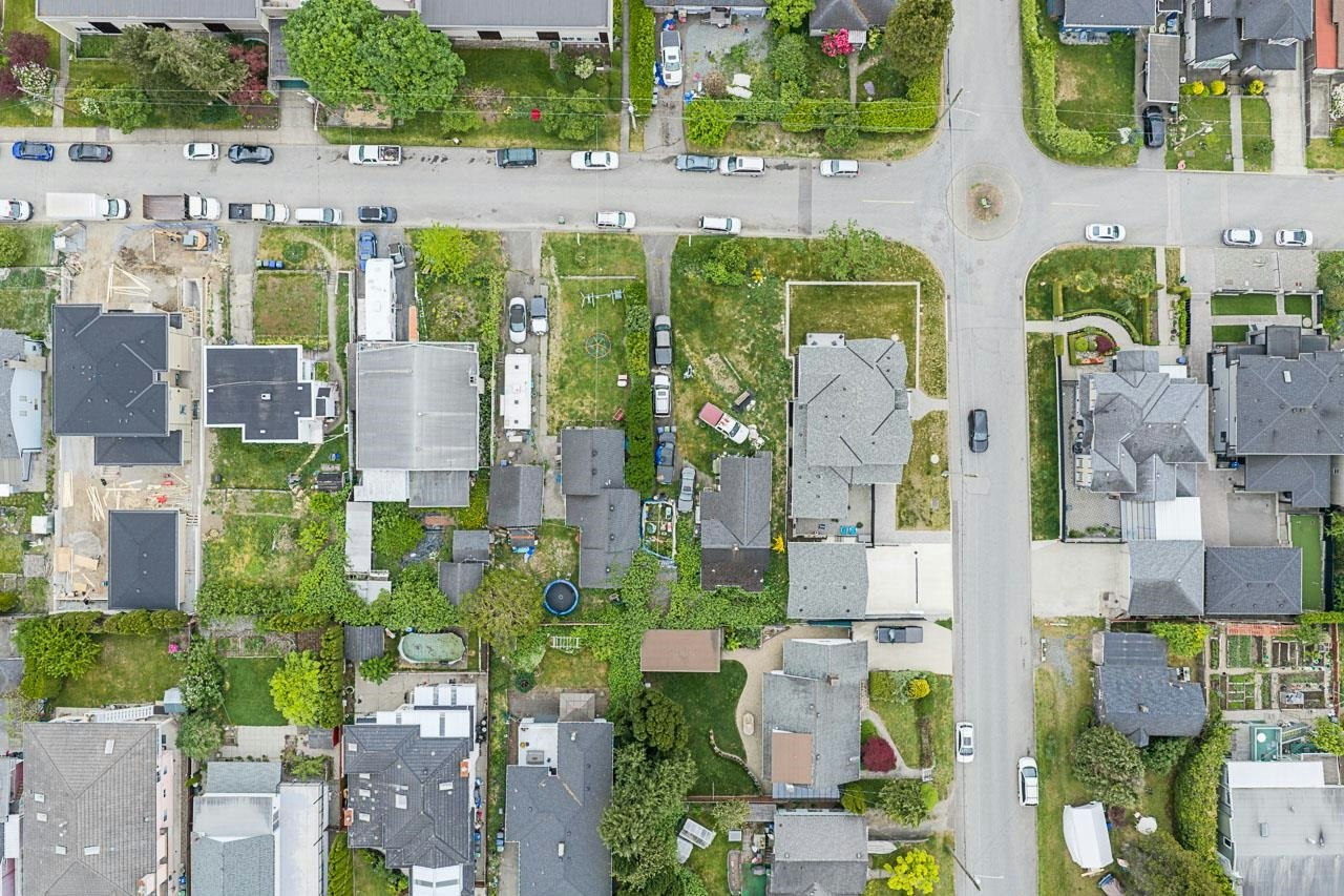 2235 Edinburgh Street, New Westminster, BC, V3M 2Y2 - 23