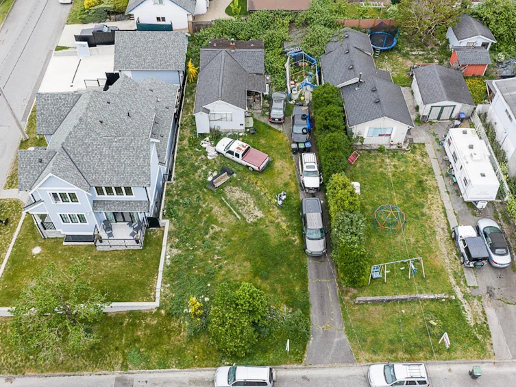 2233 Edinburgh Street, New Westminster, BC, V3M 2Y2 - 35