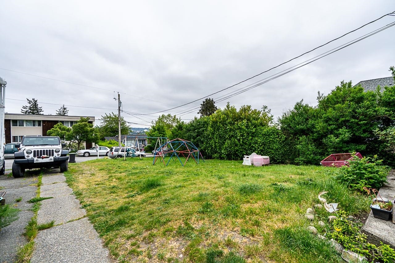 2233 Edinburgh Street - 5