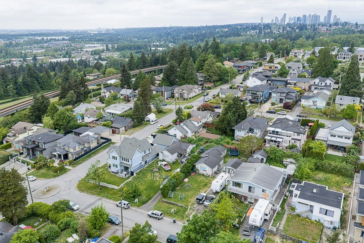 2233 Edinburgh Street, New Westminster, BC, V3M 2Y2 - 31