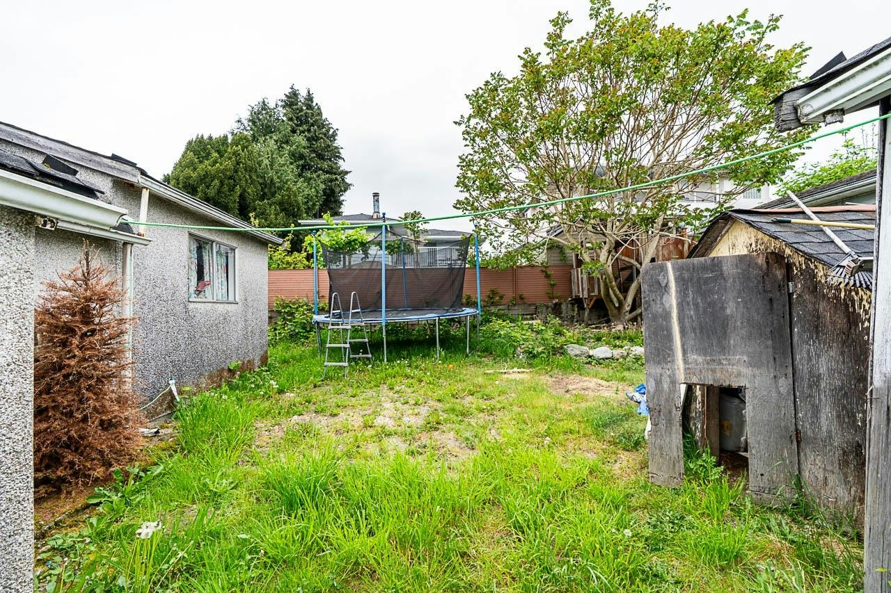 2233 Edinburgh Street, New Westminster, BC, V3M 2Y2 - 7
