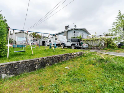2233 Edinburgh Street - 2