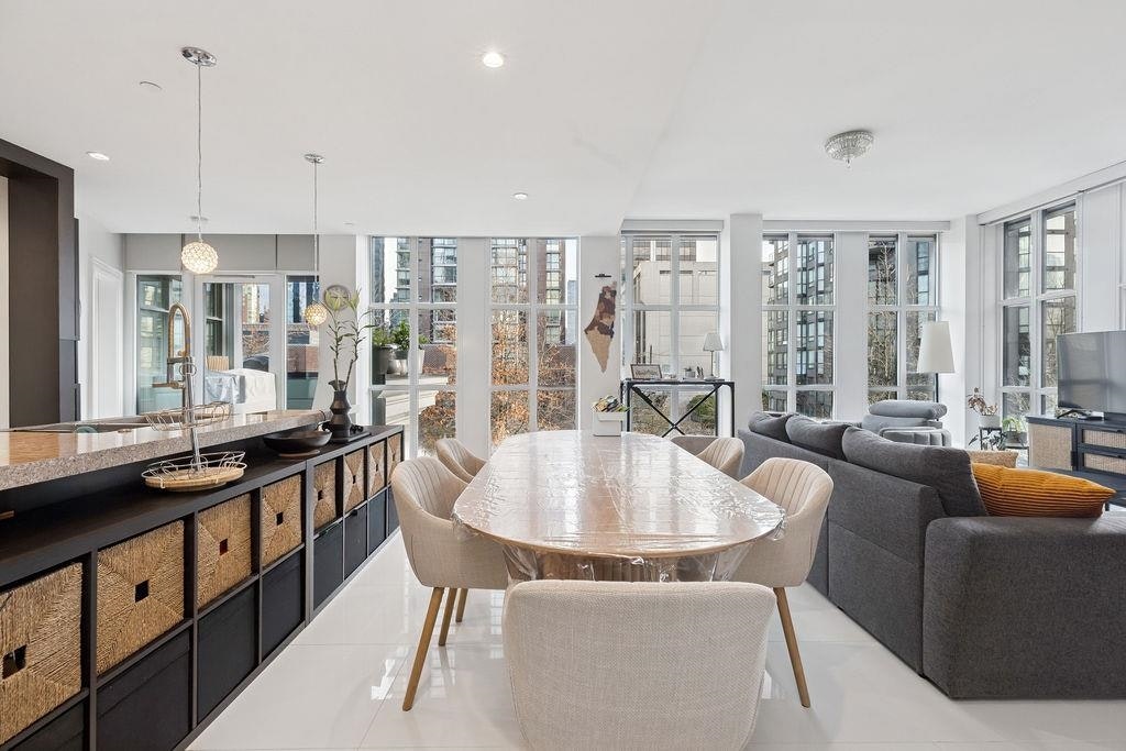 402-1102 Hornby Street, Vancouver, BC, V6Z 1V8