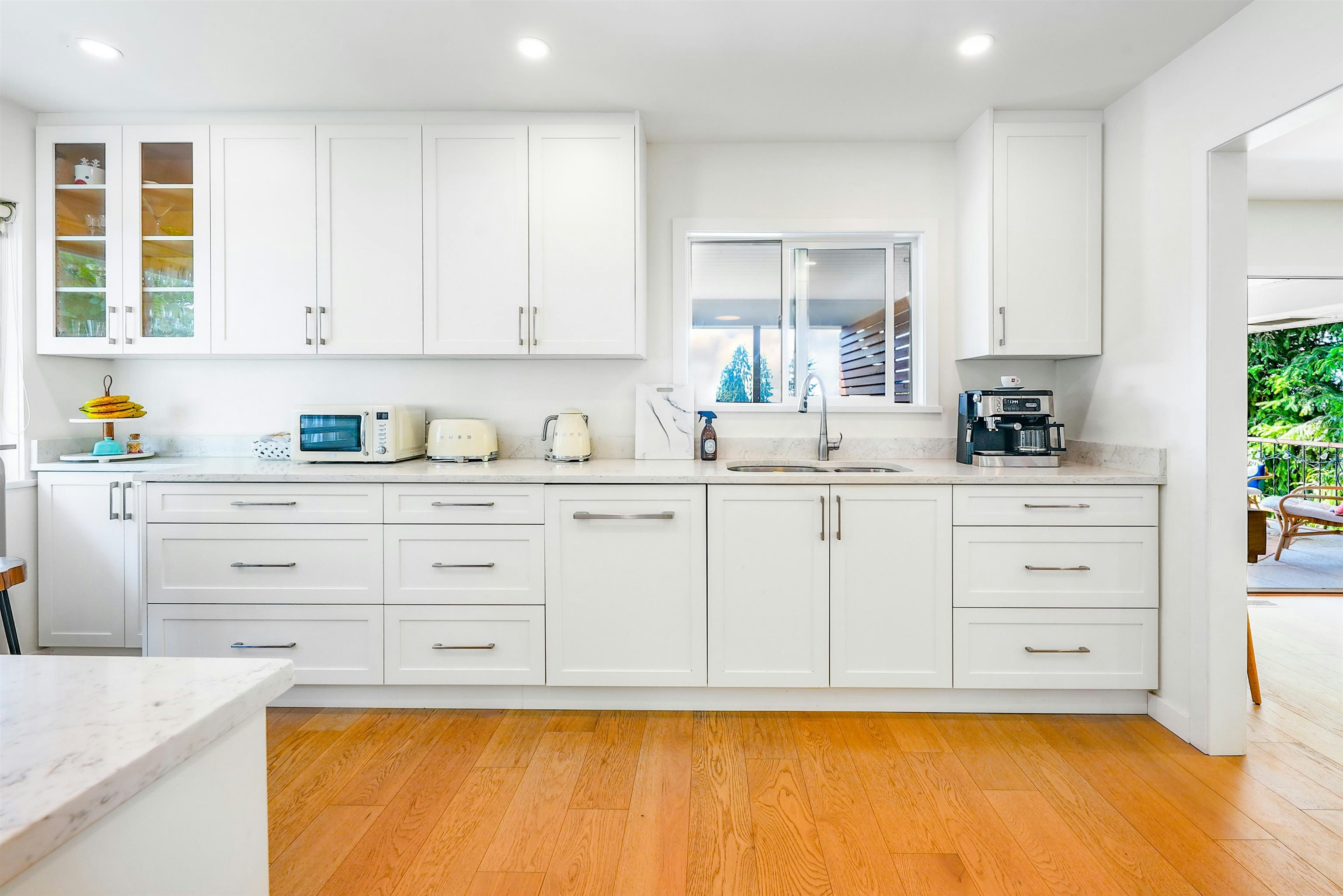 3277 Chesterfield Avenue, North Vancouver, BC, V7N 3M8 - 9
