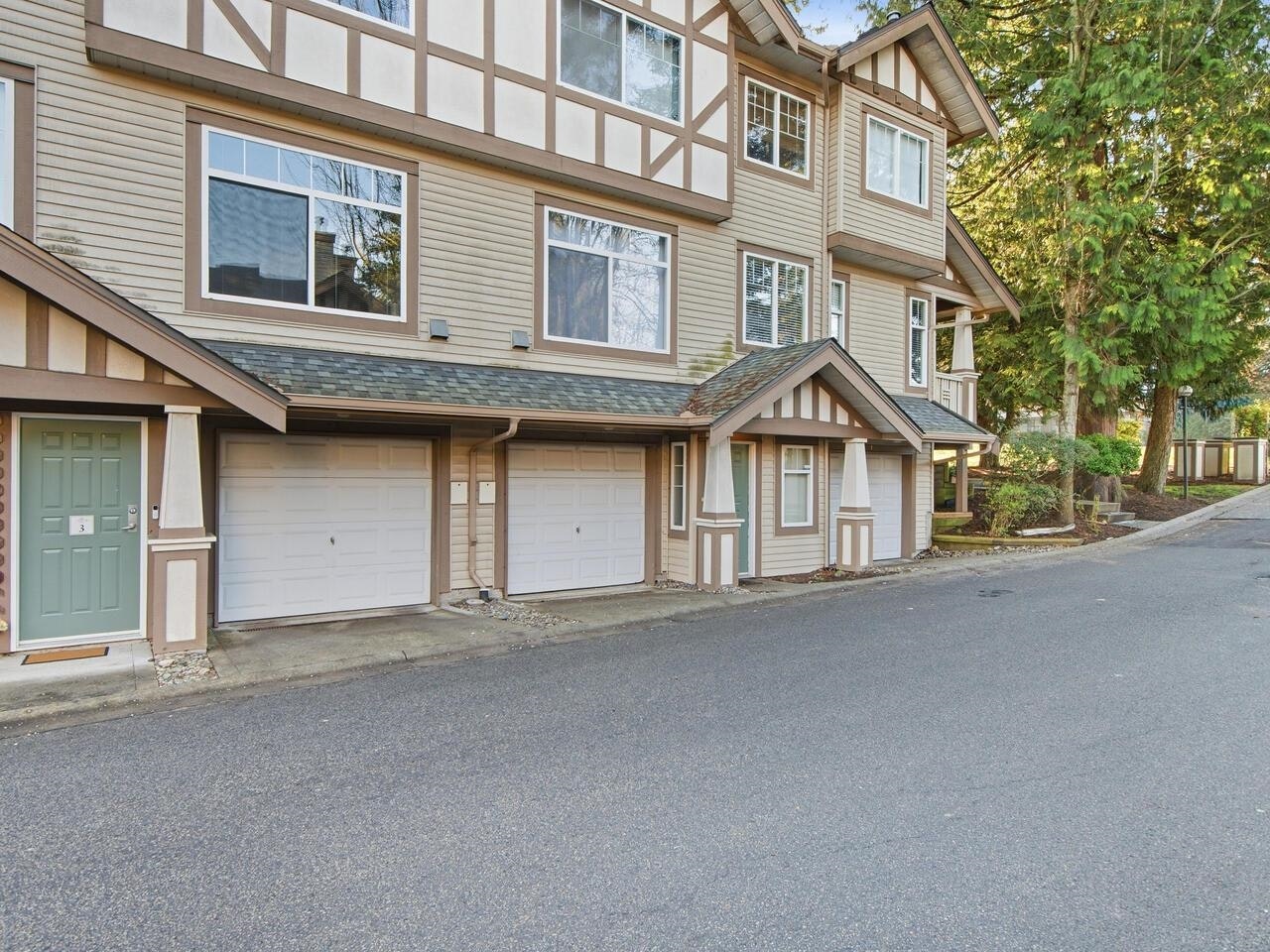 3-2678 King George Boulevard, Surrey, BC, V4P 1H6
