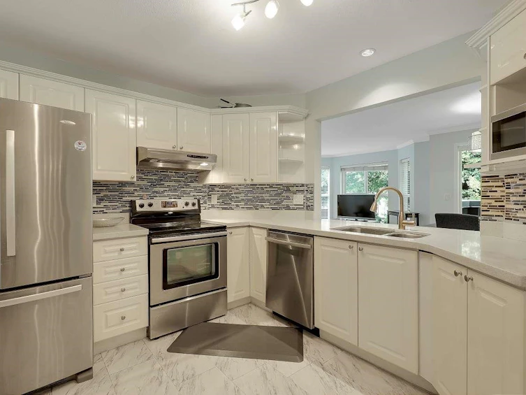 218-12088 66 Avenue, Surrey, BC, V3W 1Z9 - 11