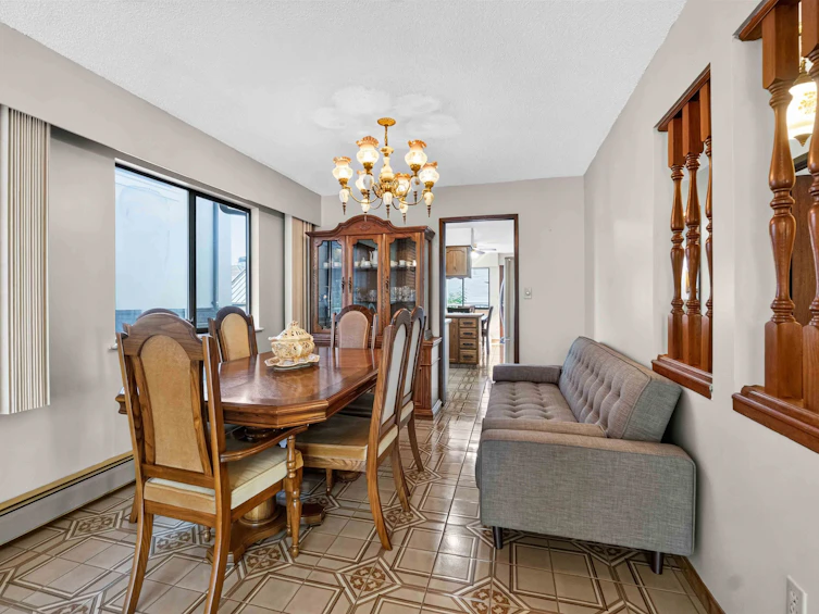 2739 E 8th Avenue, Vancouver, BC, V5M 1W7 - 12