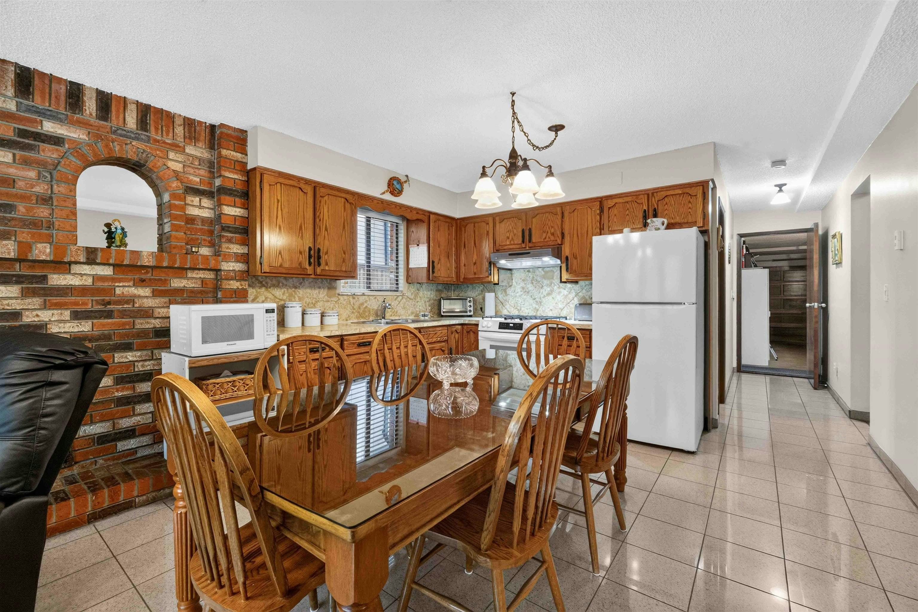 2739 E 8th Avenue - 5