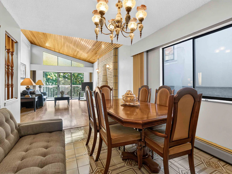 2739 E 8th Avenue, Vancouver, BC, V5M 1W7 - 13