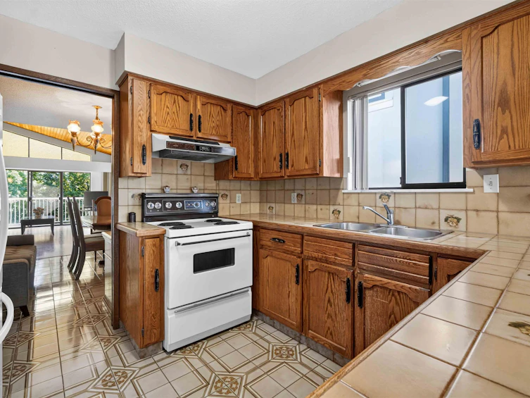2739 E 8th Avenue, Vancouver, BC, V5M 1W7 - 16