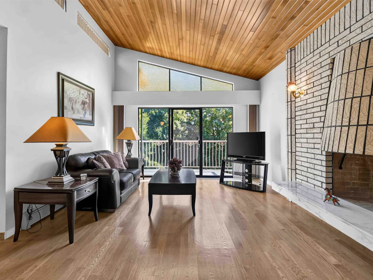 2739 E 8th Avenue, Vancouver, BC, V5M 1W7 - 9