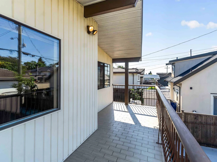 2739 E 8th Avenue, Vancouver, BC, V5M 1W7 - 36