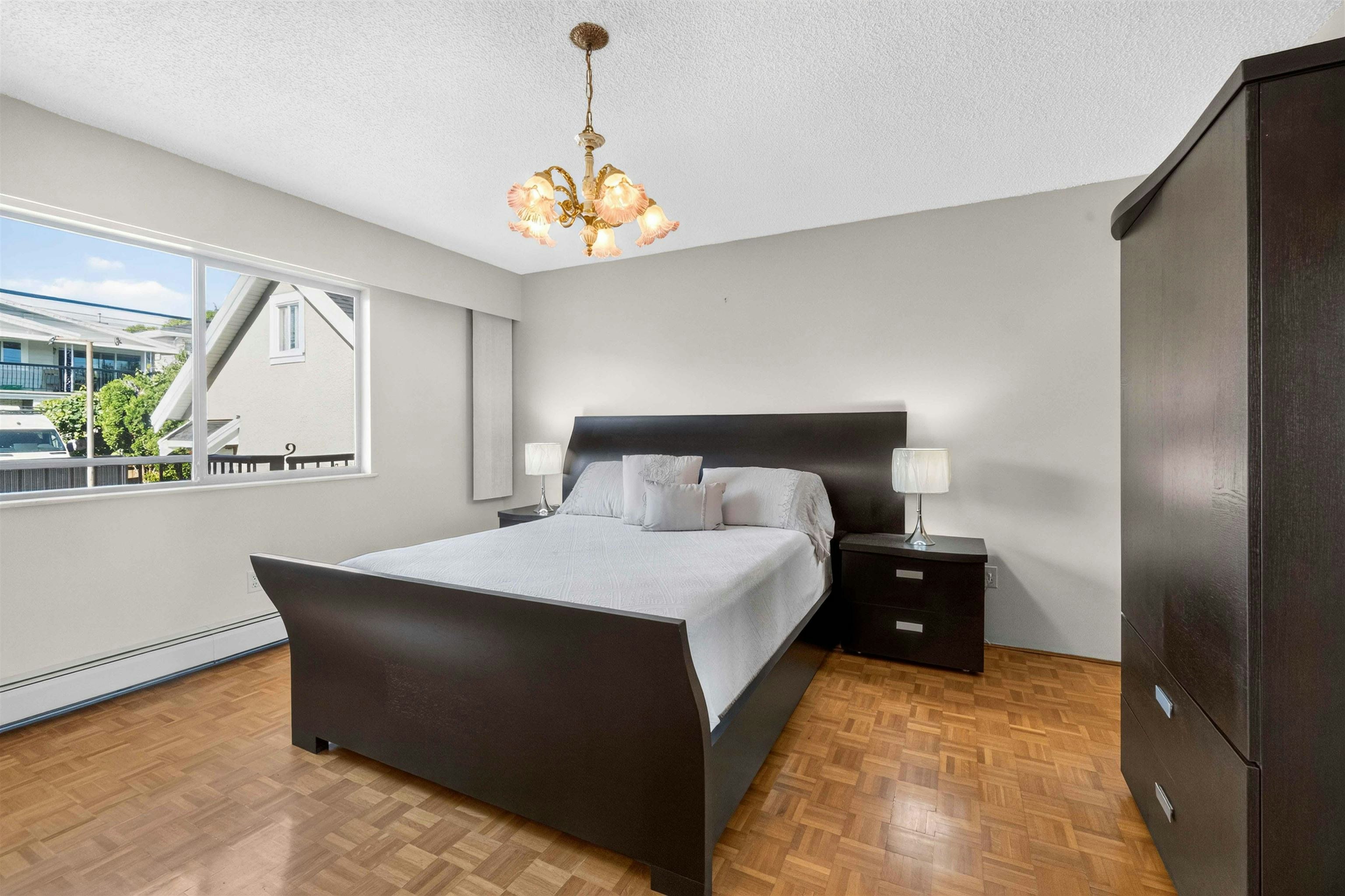 2739 E 8th Avenue, Vancouver, BC, V5M 1W7 - 22