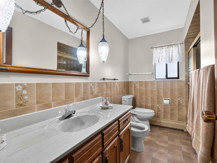 2739 E 8th Avenue, Vancouver, BC, V5M 1W7 - 28