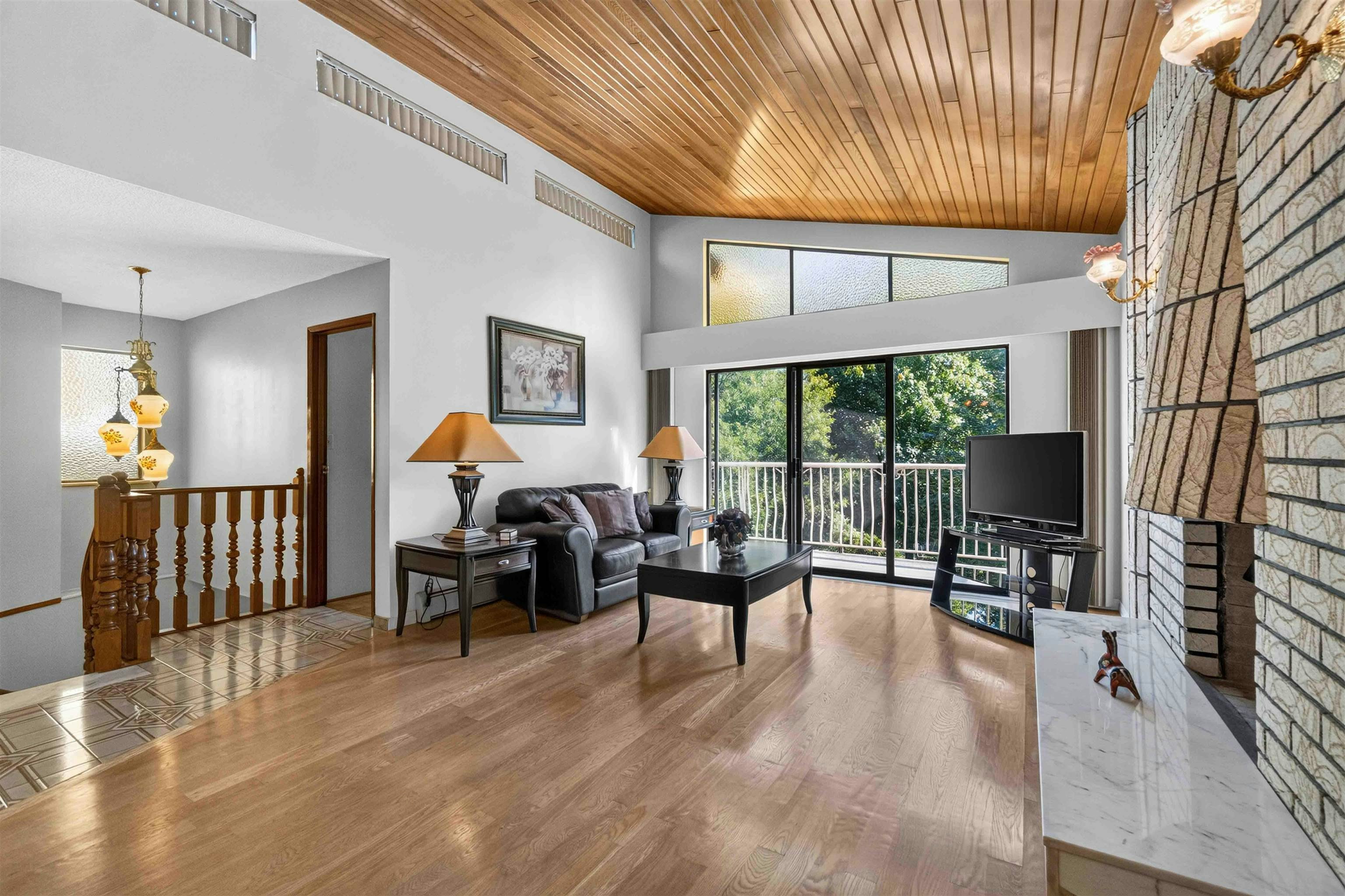 2739 E 8th Avenue, Vancouver, BC, V5M 1W7 - 10