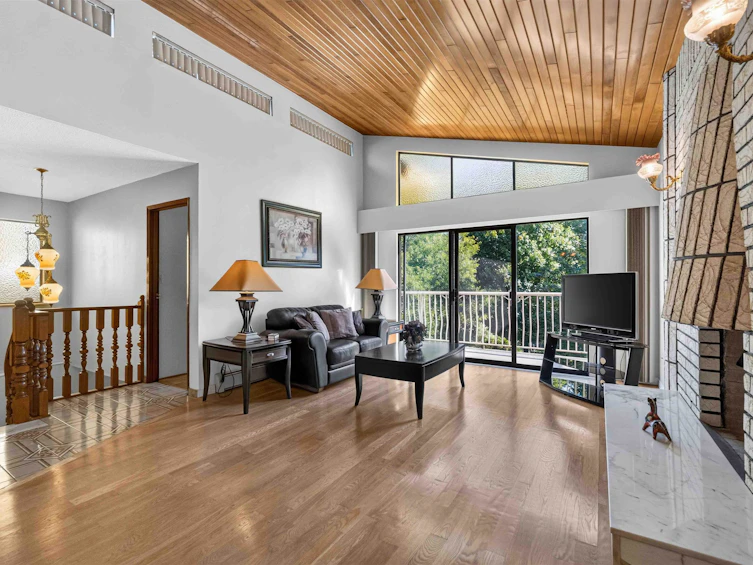 2739 E 8th Avenue, Vancouver, BC, V5M 1W7 - 10