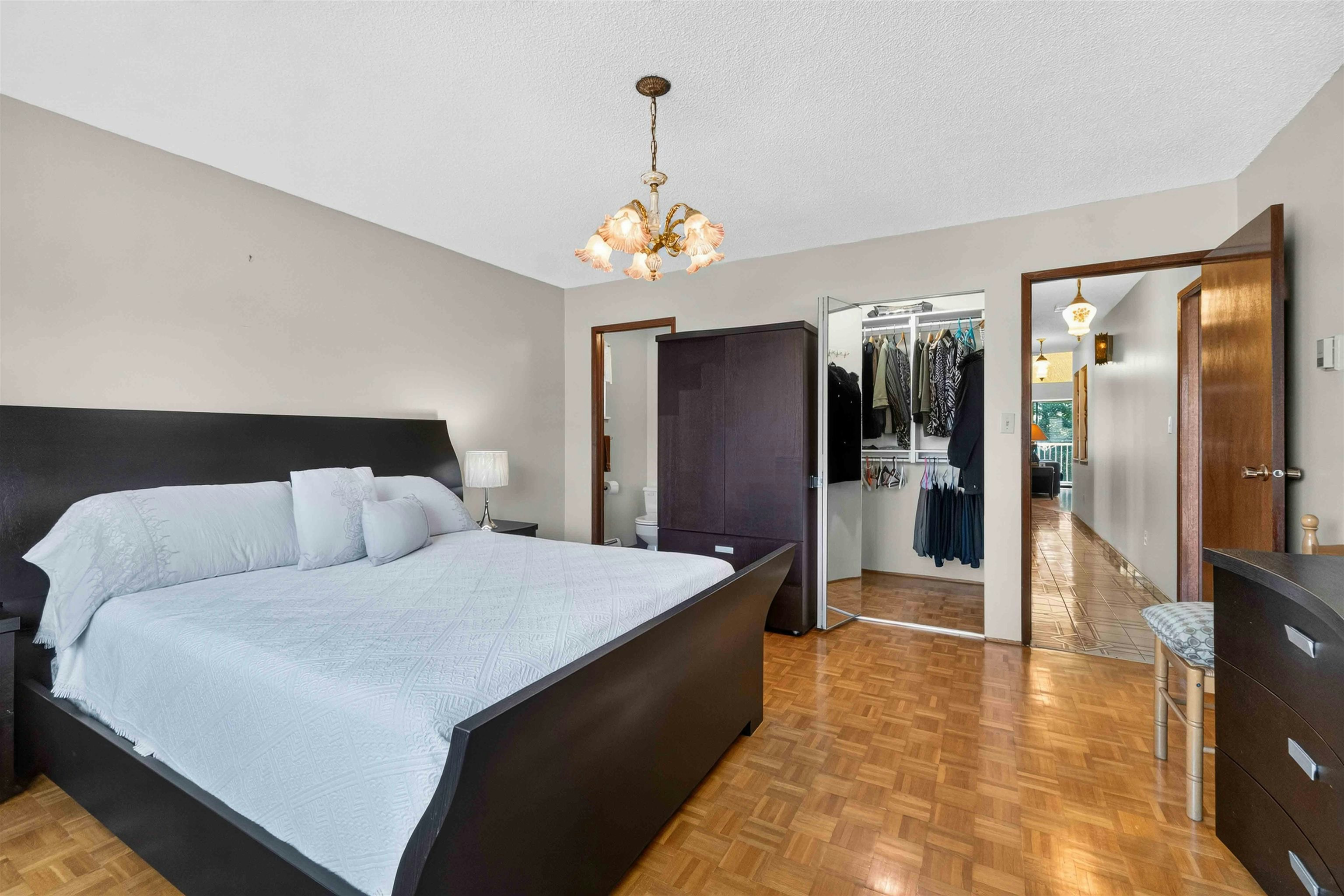 2739 E 8th Avenue, Vancouver, BC, V5M 1W7 - 23