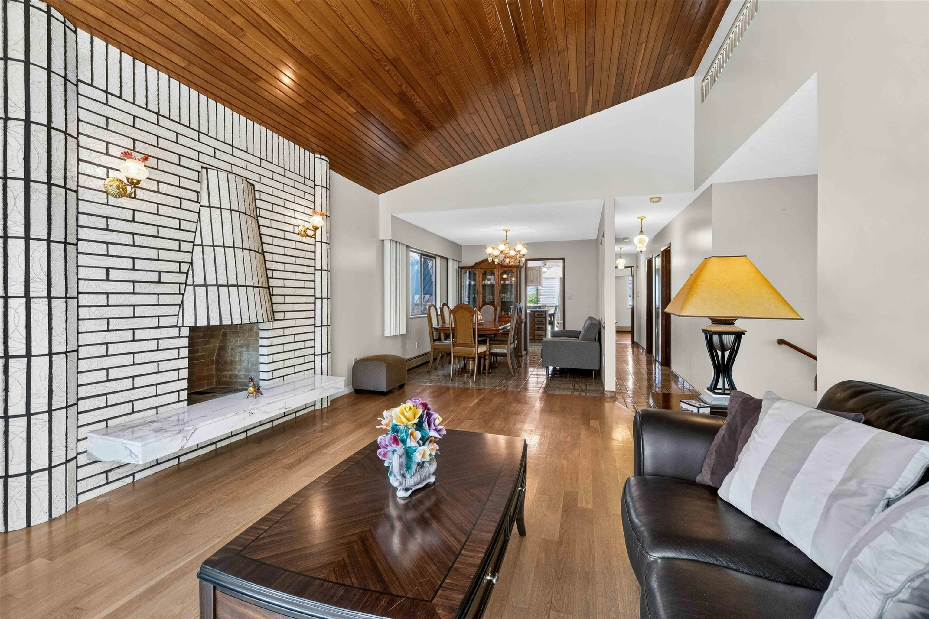 2739 E 8th Avenue, Vancouver, BC, V5M 1W7 - 11