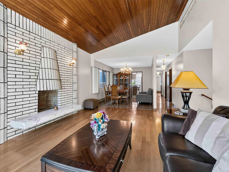 2739 E 8th Avenue, Vancouver, BC, V5M 1W7 - 11