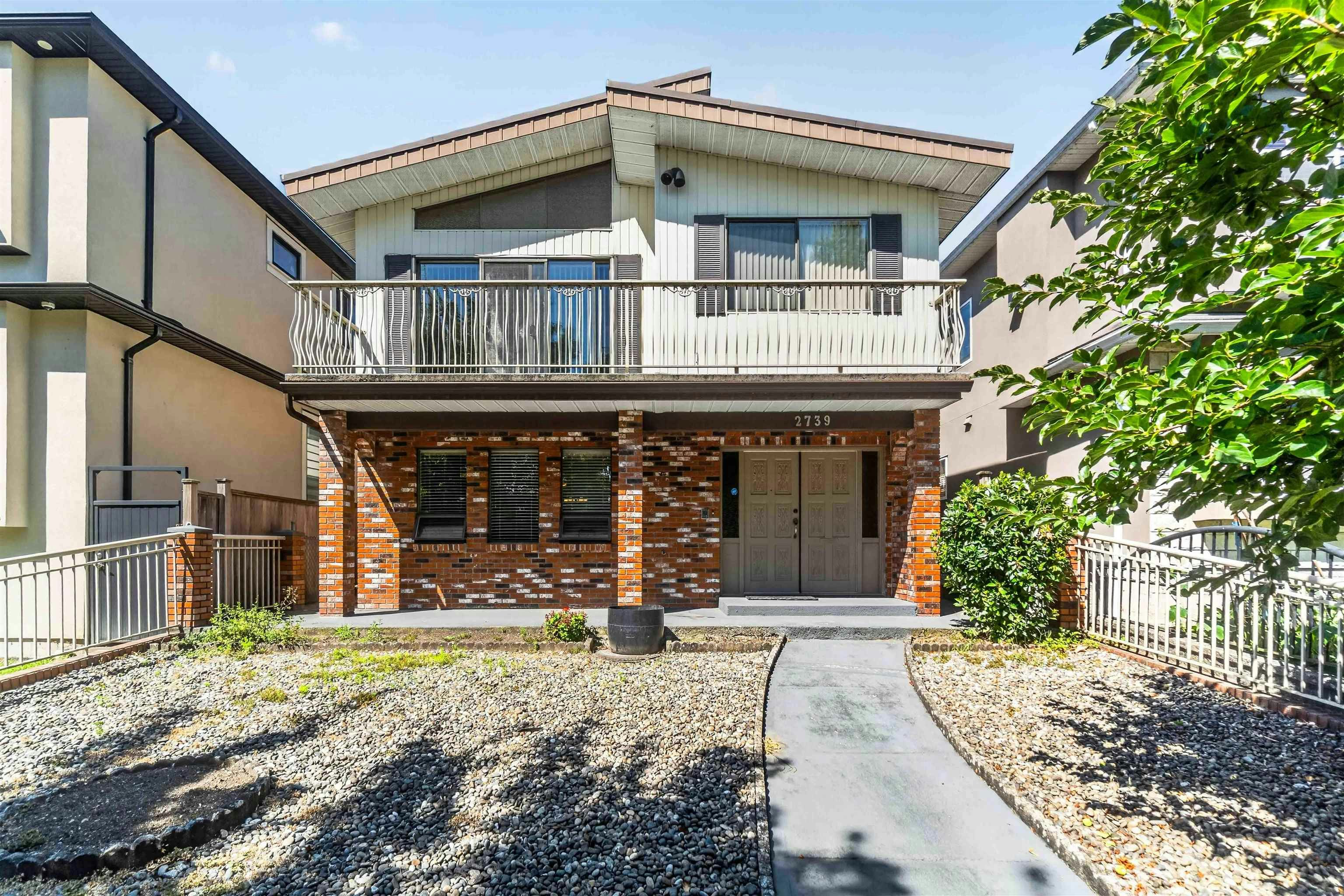 2739 E 8th Avenue - 2