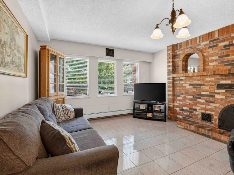 2739 E 8th Avenue, Vancouver, BC, V5M 1W7 - 7