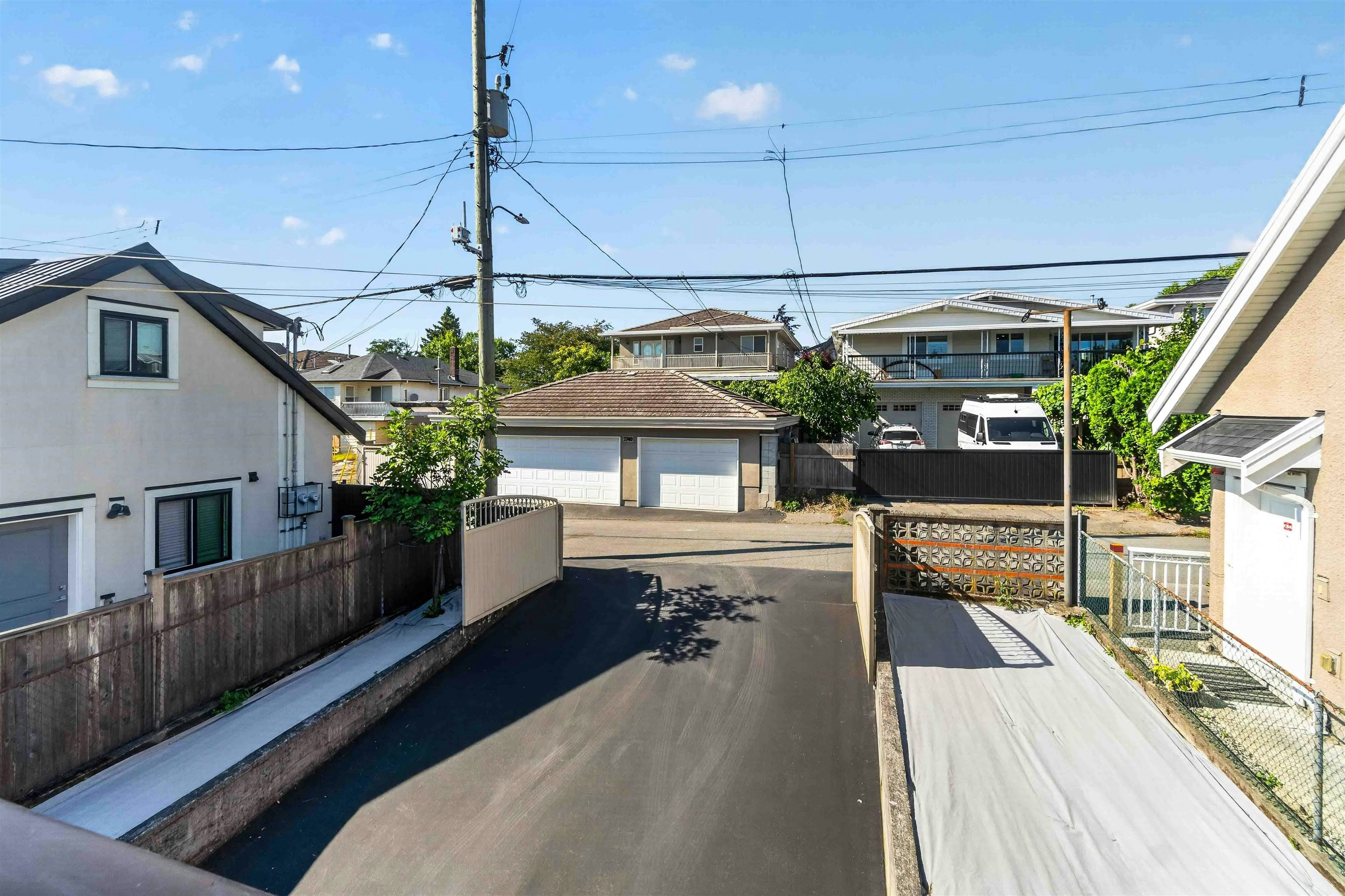 2739 E 8th Avenue, Vancouver, BC, V5M 1W7 - 37