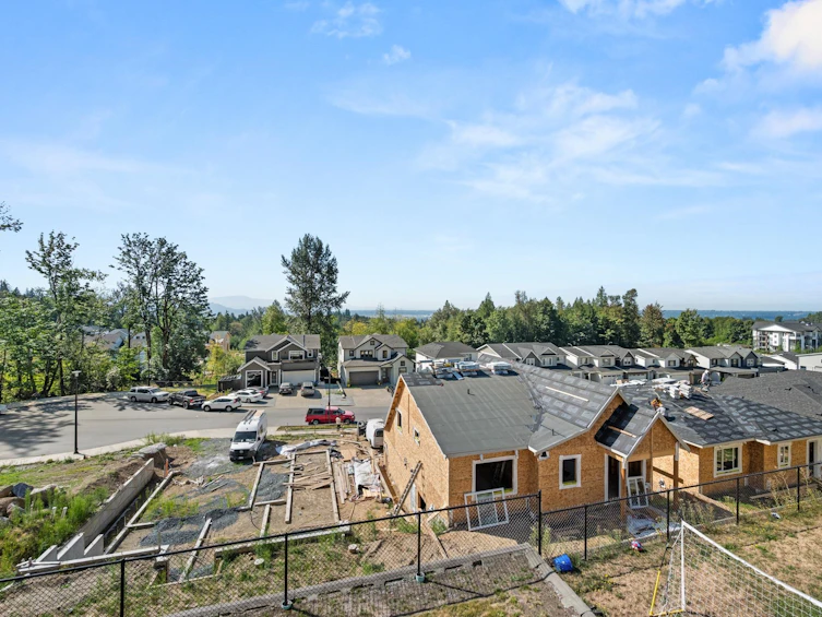 34030 Parr Avenue, Mission, BC, V2V 6B2 - 35