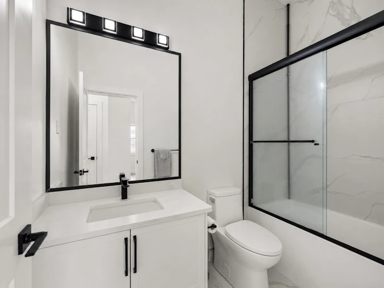 34030 Parr Avenue, Mission, BC, V2V 6B2 - 33