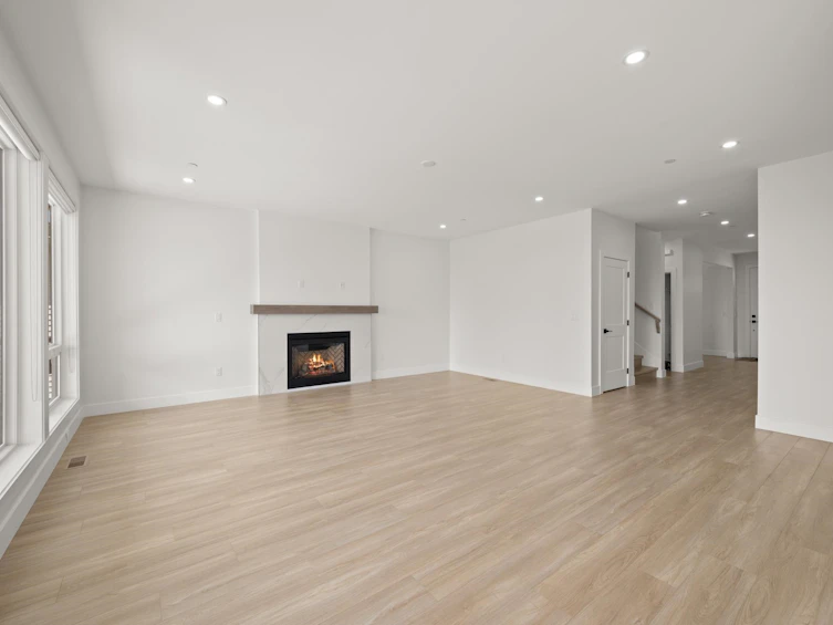 34030 Parr Avenue, Mission, BC, V2V 6B2 - 3