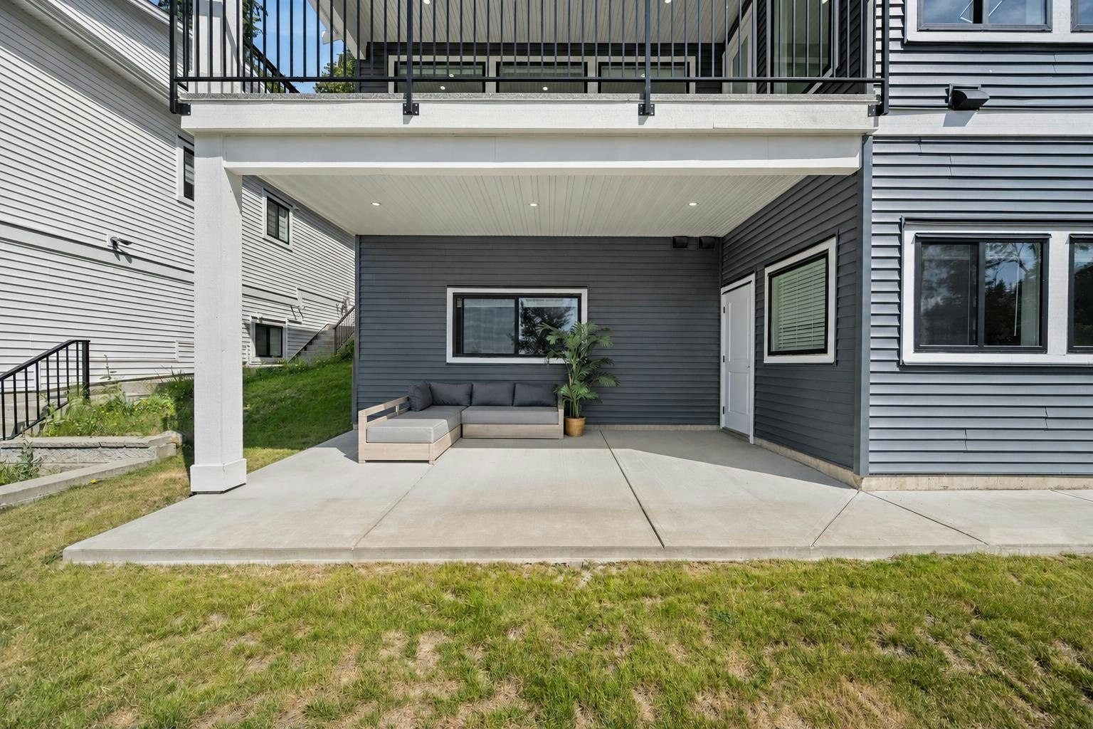 34030 Parr Avenue, Mission, BC, V2V 6B2 - 36