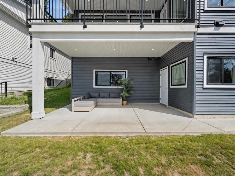 34030 Parr Avenue, Mission, BC, V2V 6B2 - 36